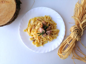Tagliatelle alle Nocciole Piemonte IGP con salsiccia di pollo e rosmarino