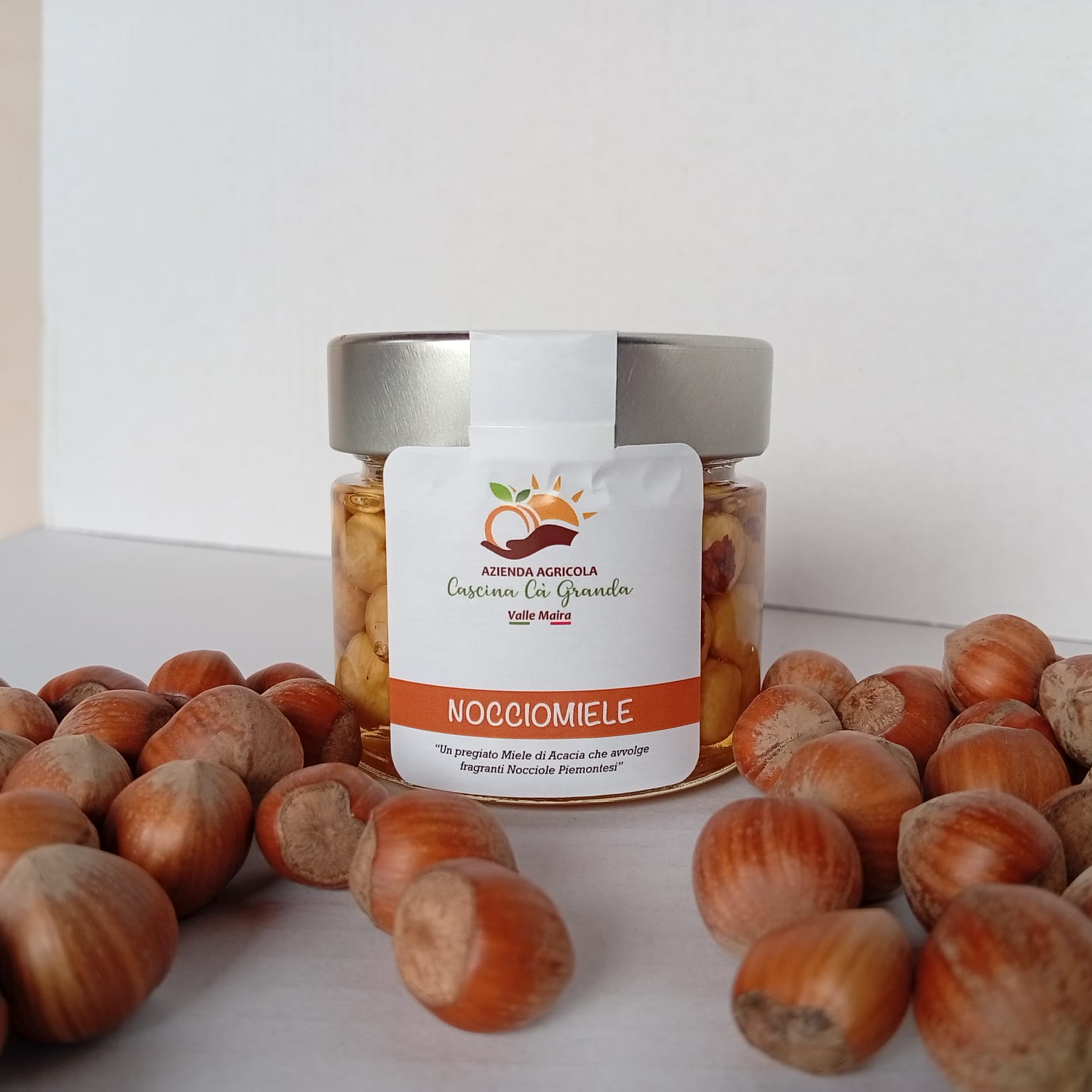 Nocciomiele - L’armonia perfetta tra dolcezza e croccantezza - Azienda agricola Cascina Cà Granda