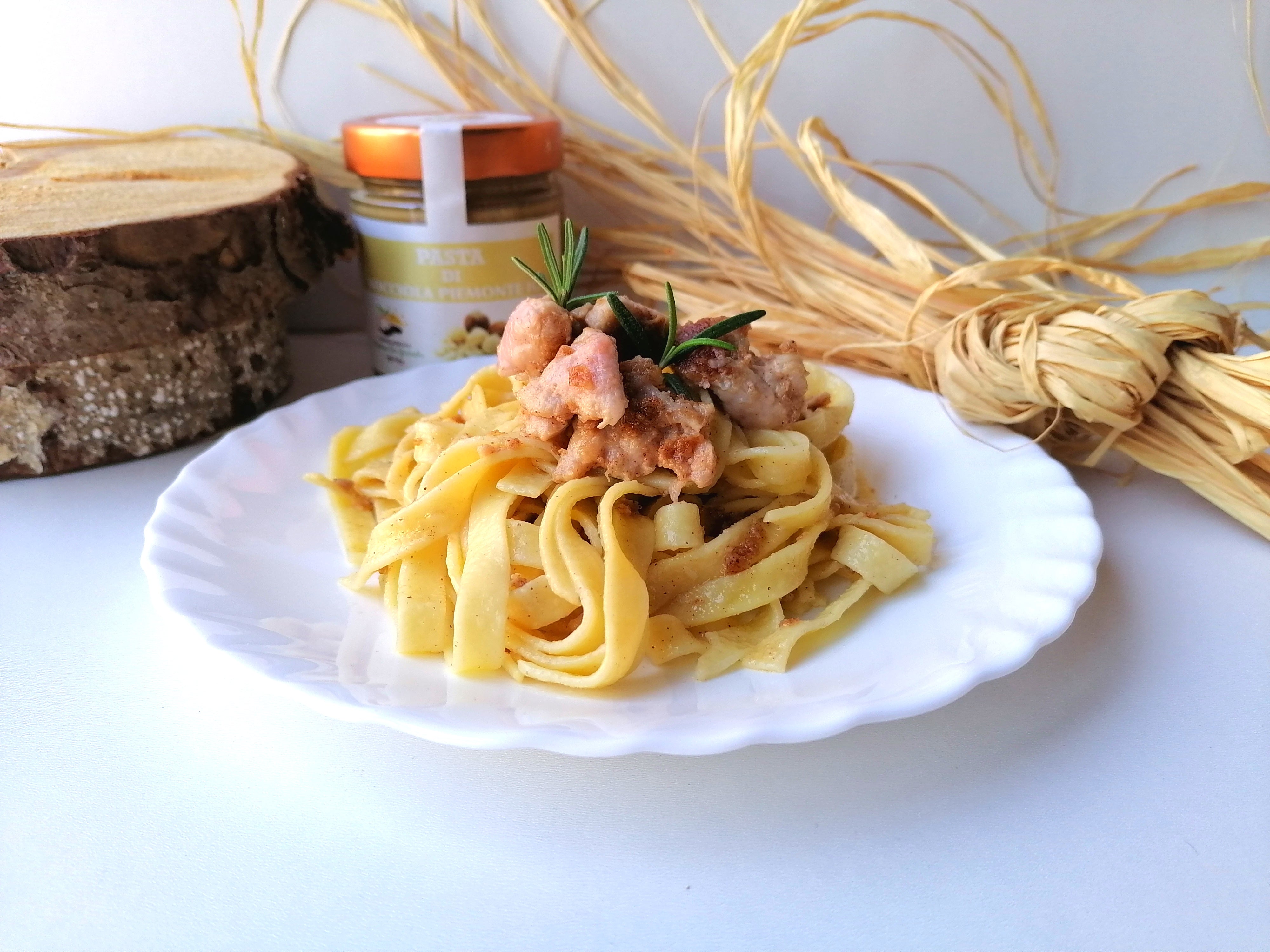 Pasta di nocciole al 100% Nocciole Piemonte IGP. 0% Compromessi. Senza Glutine